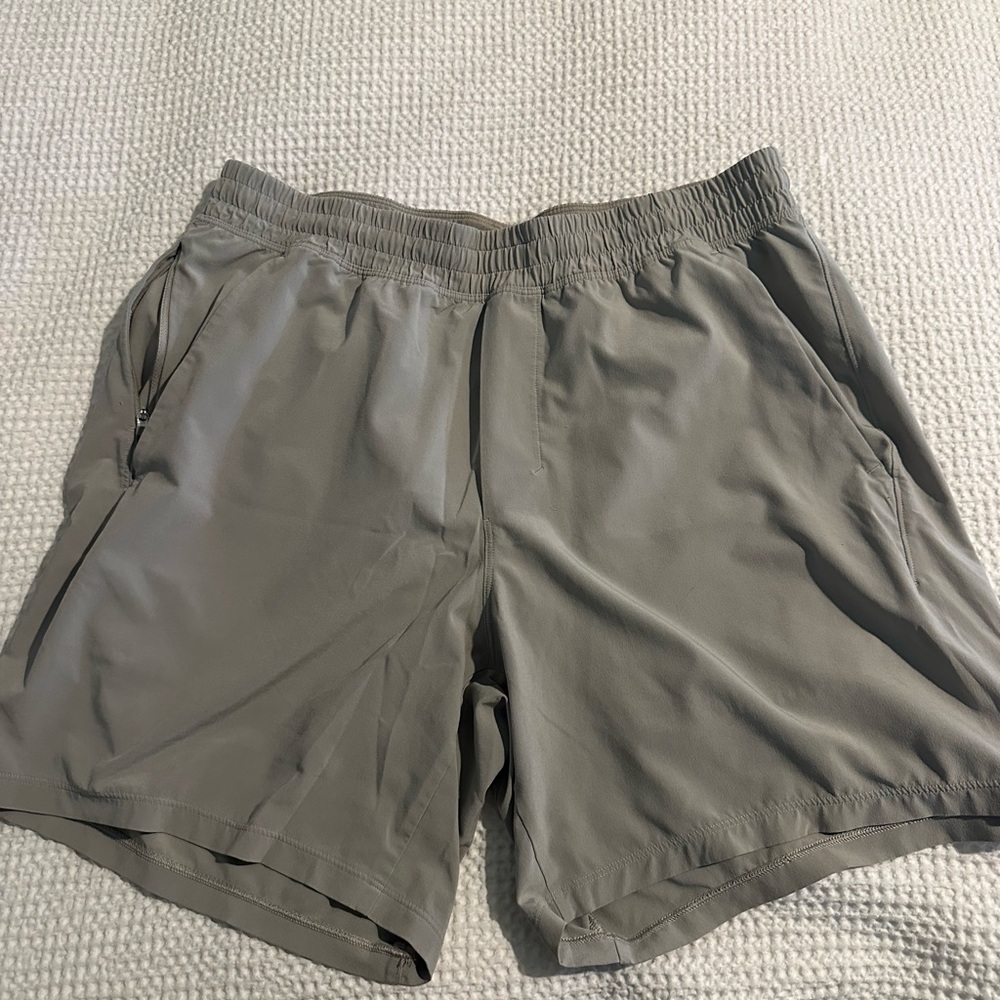 lululemon athletica 7" Men's Pace Breaker Shorts